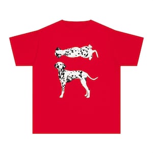 ダルメシアン犬のグラフィックシャツ、斑点模様の犬のアートワーク、ペット好きの男性用Tシャツ