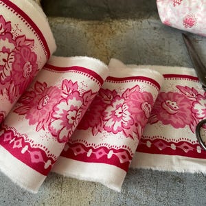 Vintage FRENCH Souleiado Textile Frieze Trim Provençal Collection - Pink and White