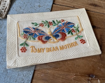 Vintage ongebruikte naoorlogse geborduurde ansichtkaarten "To my dear Mother" wenskaart