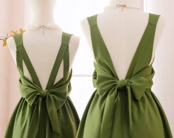 Robes de demoiselle d'honneur vert mousse Robe de soirée verte Cocktail de bal d'étudiants Robe courte d'invité de mariage Robe dos nu avec nœud dans le dos Robe d'été à personnaliser