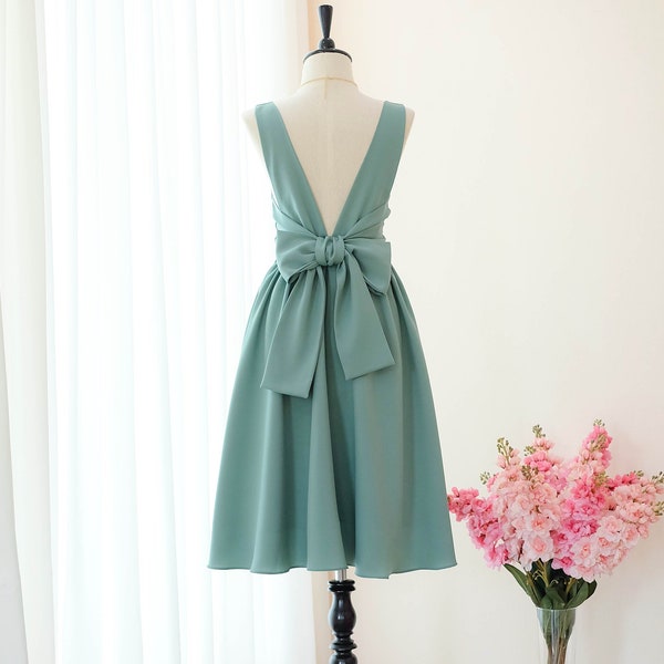 Robe de demoiselle d'honneur dos nu vert sauge Mini robe de cocktail de mariage de fête encolure dégagée sans manches robes d'été