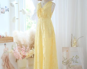 light yellow wedding dress Long Lace-Up Sweetheart A-line billowing movement with every step The Bride Wore A Yellow
