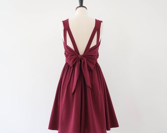 Robes de demoiselle d'honneur rouge bordeaux dos nu courte robe de cocktail de bal de promo noeud dans le dos robe d'invité de mariage d'été