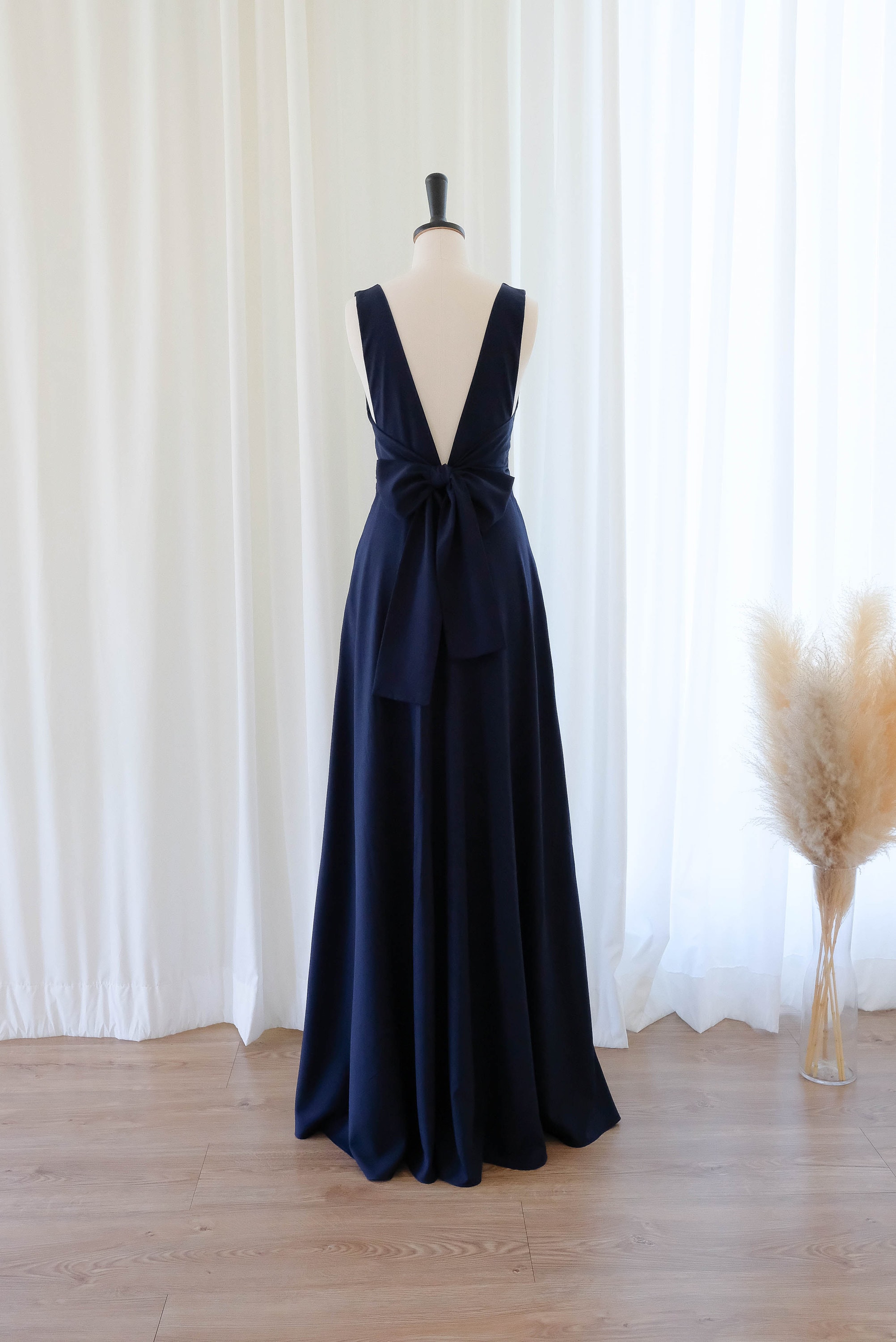 Navy bridesmaid dresses , Backless maxi dress , Wedding guest outfits , Formal women apparel , Cocktail Part evening gown Navy bridesmaid dresses , Backless maxi dress , Wedding guest outfits , Formal women apparel , Cocktail Part evening gown