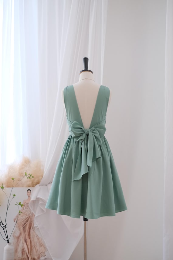 green emerald velvet dress Eleagnt Evening Dresses Long Dusty Sage Embossment Fabric Texture Sleeveless A Line Floor Length with Sash Wedding Guest Dress main image 1