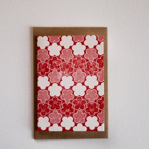 Letterpress Mini Karte mit Pflaumenblüte, Frühlingsmotiv, japanisches Muster, mit Geschenk, Grußkarte, kleine Botschaft