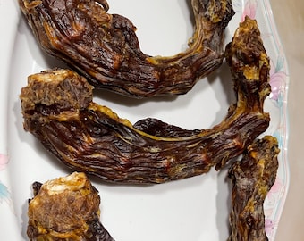 Dehydrated Turkey Necks: All-Natural Dog & Cat Treats (2 Pieces, 7-9" Lengths)