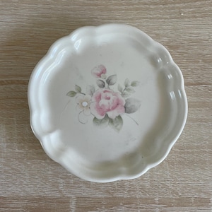 Vintage Pfaltzgraff Floral Keramik Untersetzer | Shabby Chic Cottagecore Teller | Teelichthalter / Löffelablage aus den USA