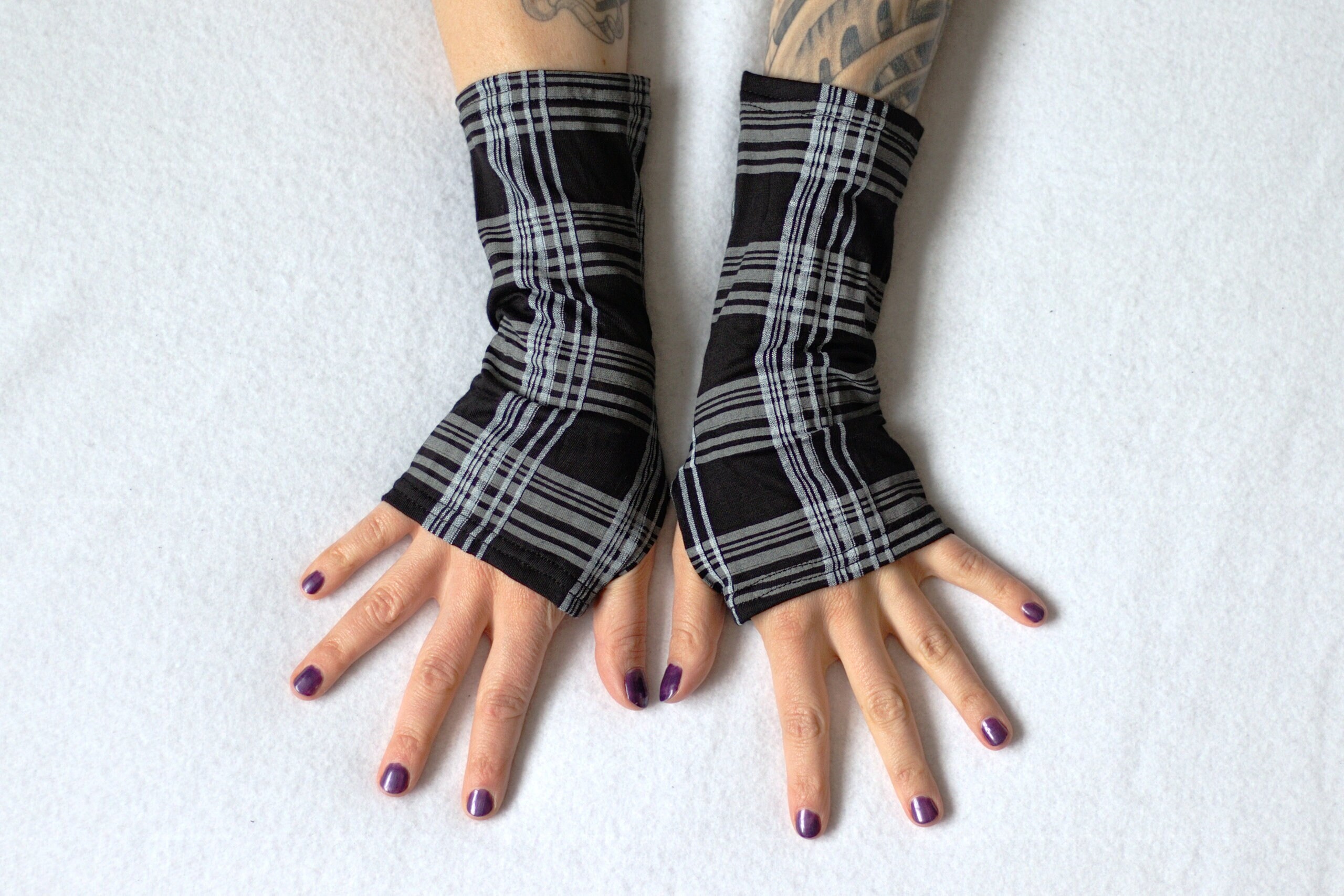 Keep your arms and legs warm this winter! - Zebraspider Anti-Fashion - as  dark, eco and fair as it should be