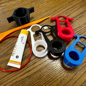 Proper Pinter Toolkit – Fizzy Fitting Wrench / Hopper Vial Wrench, Carbonation Commander, O-Ring Spudger, Spare O-ring, Tube of FDA grease