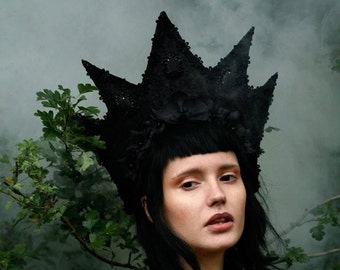 Black Lace 'Mirkwood' Spiked Floral Headdress Goth Couture