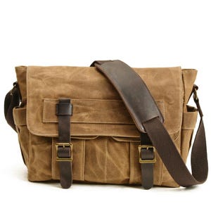 Handmade Leather Motorcycle Saddlebag | Waterproof Cruiser Bag | Vintage Style Pannier | Adventure Touring Gear | LeatherBrosCo