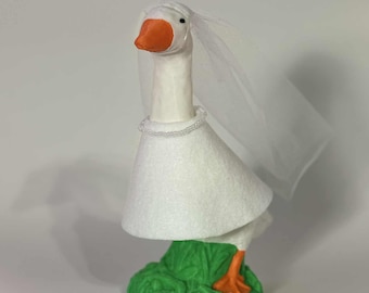 Handmade Wedding Dress Outfit – Funny Bridal Goose Clothing for 7-Inch Desk Goose