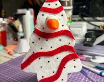 Christmas Tree Cake Costume for Desk Goose: Funny Holiday Decor