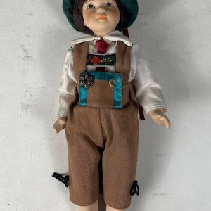 Porcelain Folk Costume Doll – 9.5” Collectible (1980s-90s)
