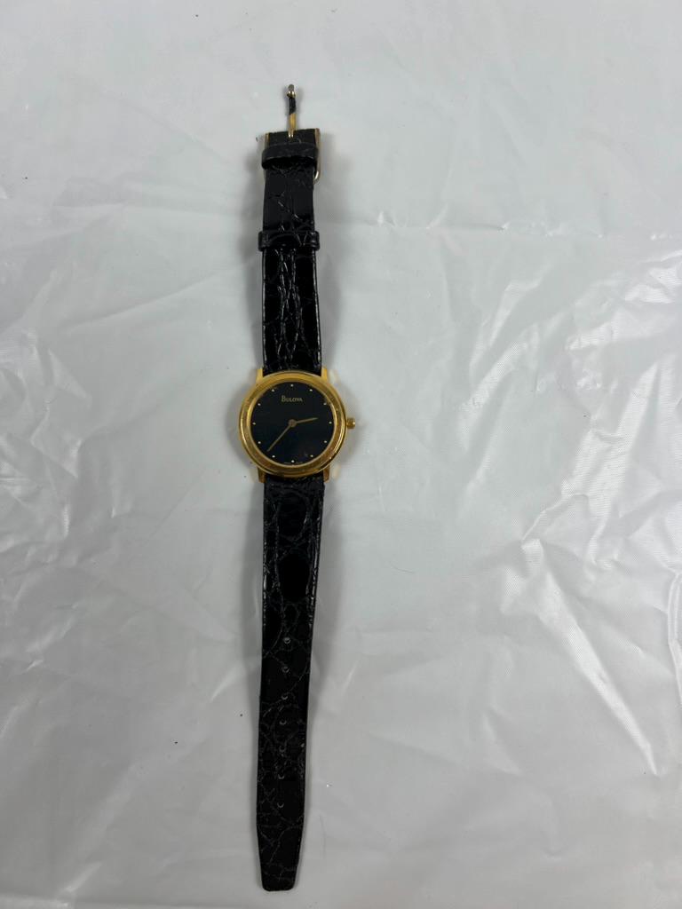 Vintage Bulova Quartz Watch – Black Dial – Gold Tone  display picture 1