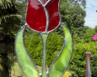 Stained glass tulip window hanging / Flower suncatcher / Flower gifts / Light catcher / Red Tulip / Gifts for her / Custom stained glass