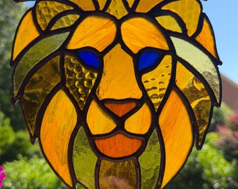 Stained glass lion / lion suncatcher / wildlife art / Light catcher / Custom stained glass animals / Stained glass window hanging / lion