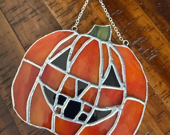 Stained glass Halloween Pumpkin suncatcher / Halloween window hangings / Jack-O-Lantern light catcher / Stained glass pumpkin / Fall Decor
