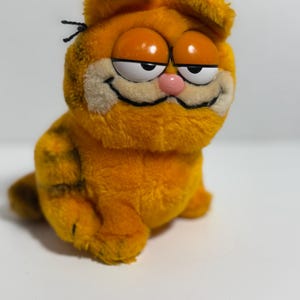 Vintage 9&quot; GARFIELD The Cat Plush 1981 R. Dakin Made in Korea
