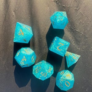 Glimmerwing – Handmade Polyhedral Dice Set