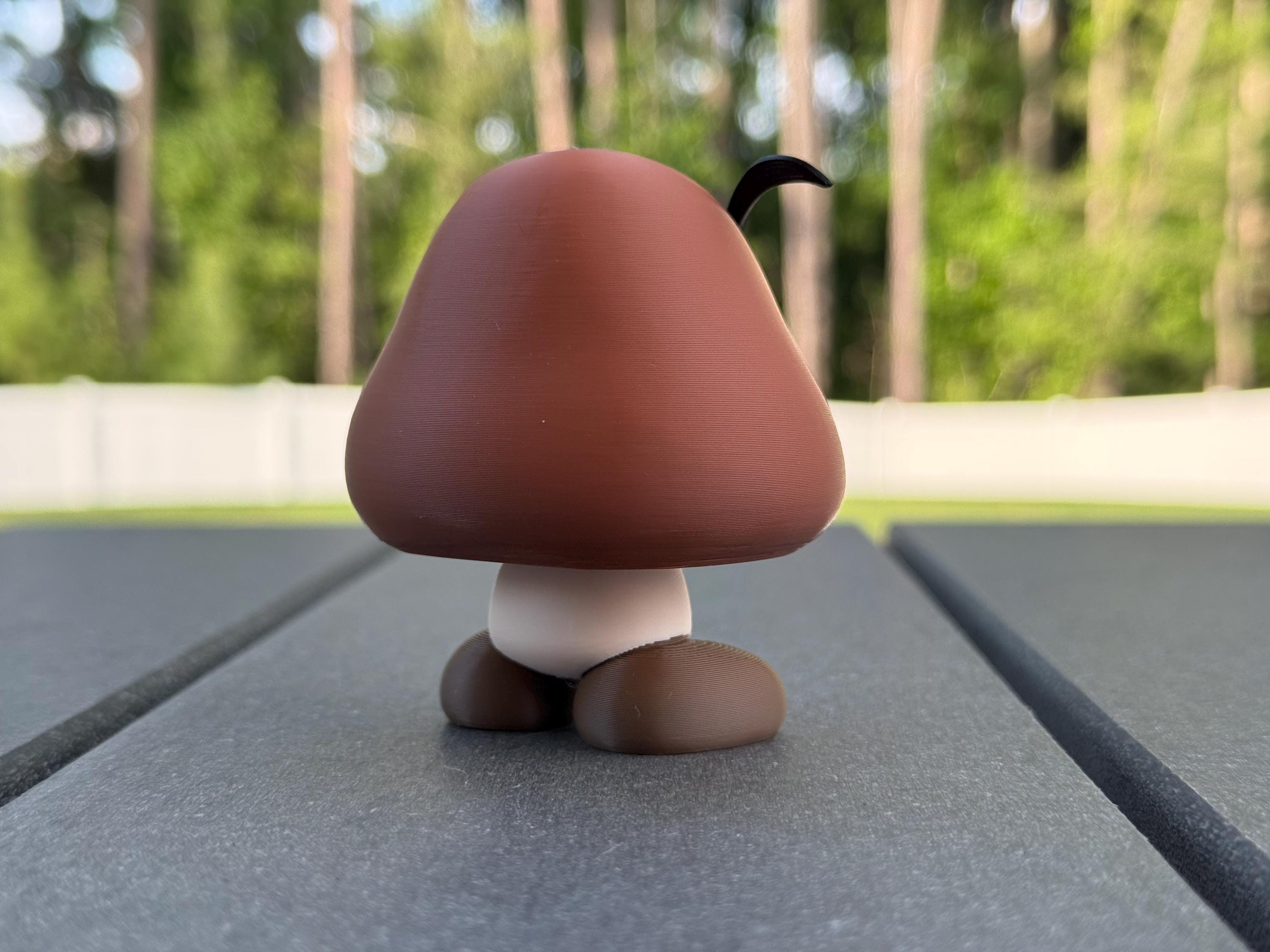 スーパーマリオ クリボー - デスクアート、ゲーマー向けデコレーション