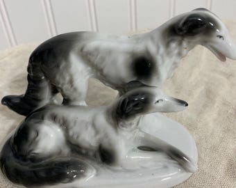 ヴィンテージ磁器製2匹の犬の置物：コレクター向け装飾品 - Etsy 日本