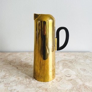 Tom Dixon Eclectic 'Form' Mosiężny dzbanek z czarnym bakelitowym uchwytem