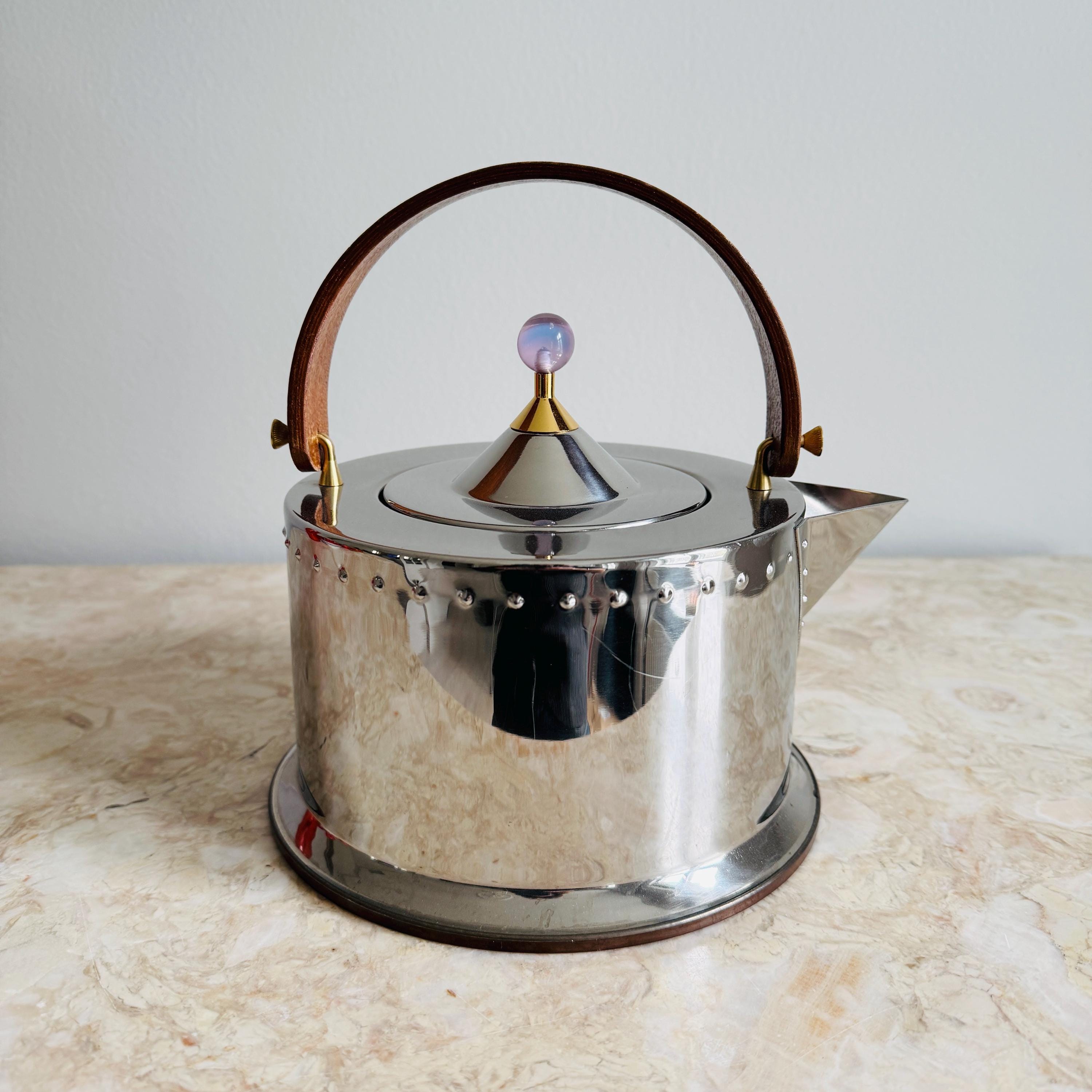 BODUM Ottoni Stovetop Kettle, Copper Bottom, Stainless Steel