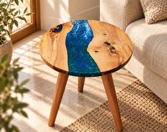 Handgefertigter Couchtisch aus Olivenholz und blauem Harz – runder Tisch mit 50 cm Durchmesser