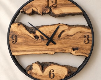 Wanduhr aus Olivenholz mit schwarzem Metallrahmen, handgefertigte rustikale Wanddekoration mit Baumkante, einzigartiges Einzugsgeschenk