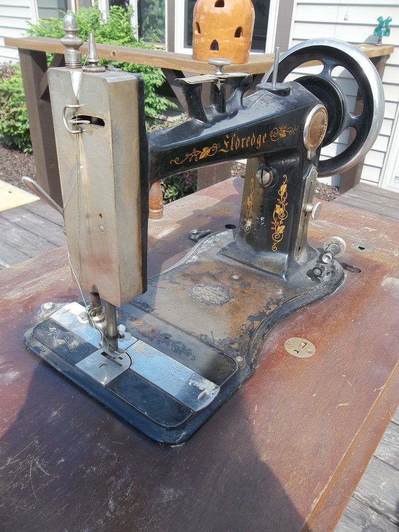 Eldredge B Treadle Sewing Machine 1800's Antique Etsy