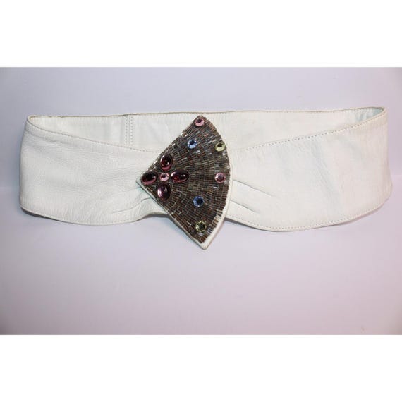Vintage 80s White Leather Fashion Belt With Beaded Buckle  display picture 1