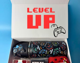 Caja de regalo para gamers: Roblox, peluche hecho a mano, dulces, botella de agua – Para chicos y adolescentes