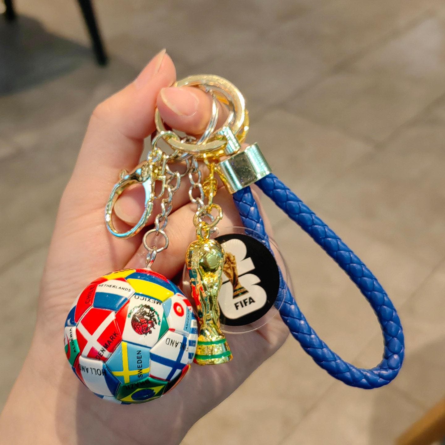 FIFAワールドカップ トロフィー オーナメント 記念 アルゼンチン 日本