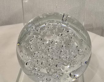 Pisapapeles y sujetalibros de vidrio transparente con burbujas controladas, ideal para arte artístico.