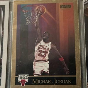 HOF GOAT Mint 1990-91 Skybox #41 Michael Jordan Eerste Skybox-kaart PSA 7