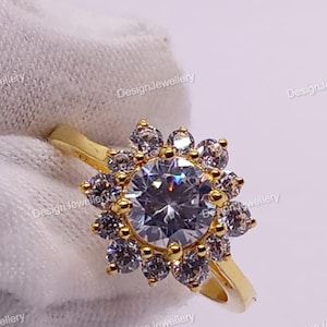Anillo de compromiso con flor de racimo de diamantes blancos de talla redonda de 2 quilates, anillo de bodas, anillo de racimo con acabado en oro amarillo de 14 quilates para mujer