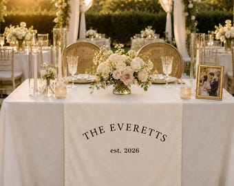 Custom Wedding Table Runner Linen, Personalized Last Name Banner, Family Name Sweetheart Table Decor, Elegant Wedding Reception Sign