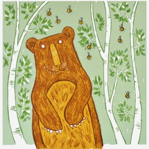 The Bear & The Bees Wall Art Print handgedruckter Siebdruck in limitierter Auflage, lustige Bären und Bienen-Wanddekoration, ungerahmt Bild 2