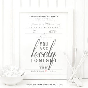 Joshua Radin "Lovely Tonight" - Grey & Blush - San Valentín, Regalo de bodas, Algodón, Regalo de aniversario de papel, Letras de canciones, Impresión artística