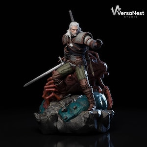 Puede incluir: Un juego de tres tazas de cerámica con un acabado mate moteado. Las tazas son de color crema, gris claro y gris oscuro. Cada taza tiene un diseño simple y minimalista y un asa redondeada.