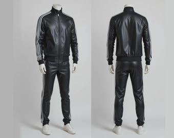 メンズ ブラック フェイクレザー トラックスーツ ホワイトストライプ入り、ハンドメイド トラックスーツセット、フルジップ ジャケット＆パンツ、ストリートウェア スポーツウェア。