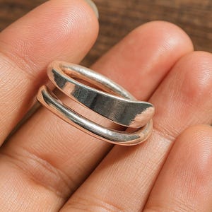 Sterling Silber Wickelring, verstellbarer gehämmerter Band, handgemachter offener Spiralring, moderner minimalistischer Statement-Schmuck, 925er Silber Geschenk für sie