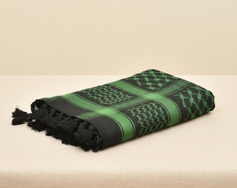 緑色のパレスチナのクーフィーヤ・スカーフ | 「アル・クッズ