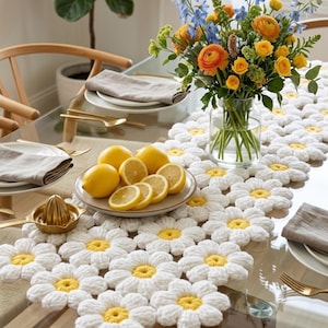 Spring table runner crochet pattern | Puffy flower crochetpattern tablecloth| Step by step picture guide
