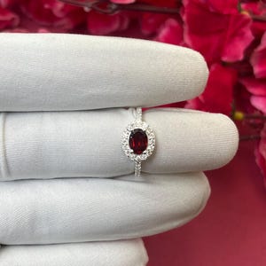 Natural Garnet Silver Ring Oval Shape Ring, Handmade Ring for Women, Garnet Gemstone Jewelry, Gift for Her, Celebration Gift