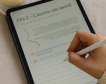May include: A lit candle next to a digital tablet with the text "Camino sin móvil" and handwritten notes. A stylus is used to write on the screen. The tablet is on a neutral-colored surface.