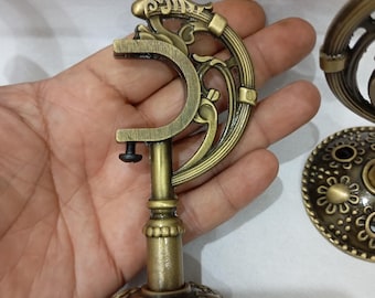 Remates de soportes para cortinas de estilo antiguo, aluminio ornamentado con aspecto vintage, 1 diseño único (par).