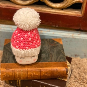 Adorable mini heart Valentines marshmallow mug hat